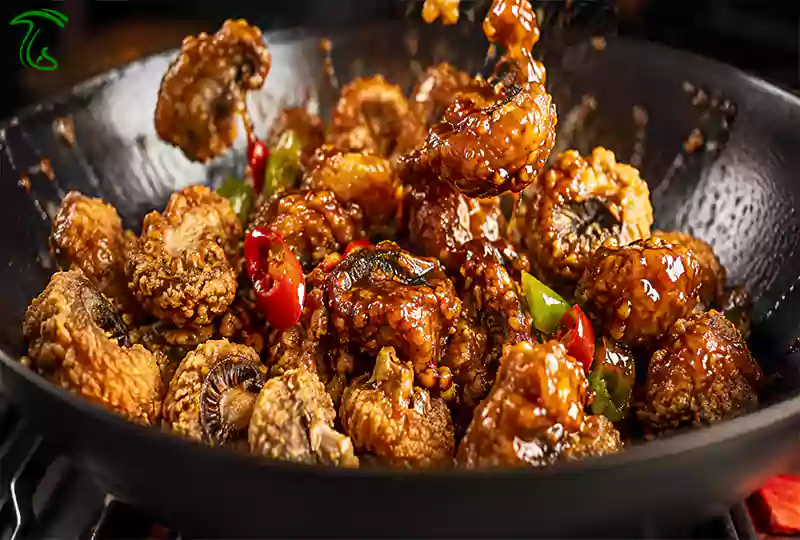 قارچ چیلی سوخاری ترد با روکش آرد و نشاسته و سس غلیظ