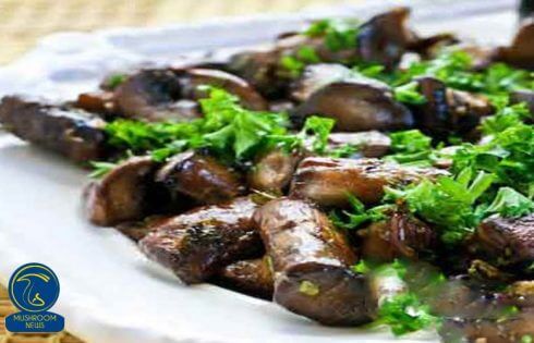 آموزش آشپزی با قارچ - ویدیوی طرز تهیه خوراک دورچین قارچ و سیر