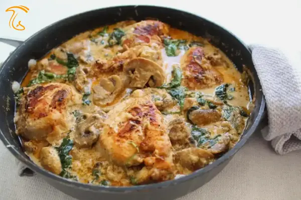 طرز تهیه غذا با مرغ و قارچ