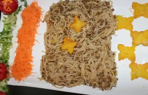 آموزش آشپزی با قارچ - طرز تهیه خوراک رشته با قارچ