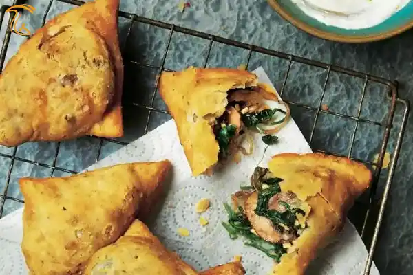طرز تهیه سمبوسه اسفناج