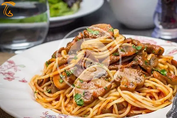 رآموزش آشپزی با قارچ - طرز تهیه ماکارانی با قارچ