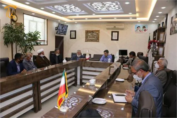 تولیدکننده قارچ اصفهانی در مسیر کمک خیرخواهانه