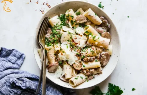 پاستا ریگاتونی با سس قارچ مخصوص