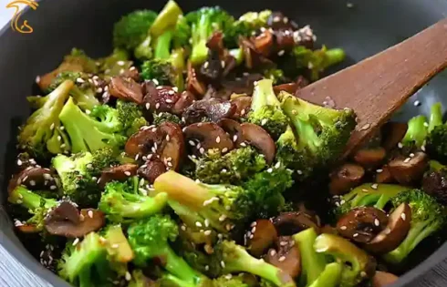 طرز تهیه خوراک کلم بروکلی با قارچ - غذای گیاهی - غذای رژیمی - غذای آسیای شرقی