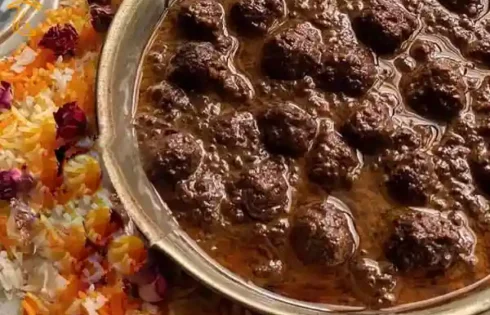 خورشت فسنجان قارچ و شیره کشمش