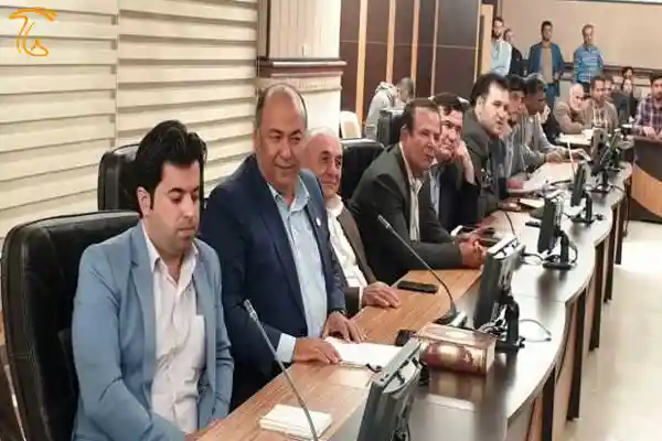 نشست هم اندیشی استاندار قزوین با نخبگان، تولید کنندگان برتر، تشکلها و فعالان بخش کشاورزی