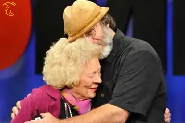 paul stamets با قارچ دم بوقلمون بیماری سرطان مادرش را درمان کرد