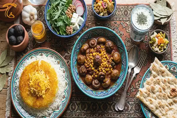 خورش قیمه قارچ وگن ایرانی با لپه و لیموعمانی
