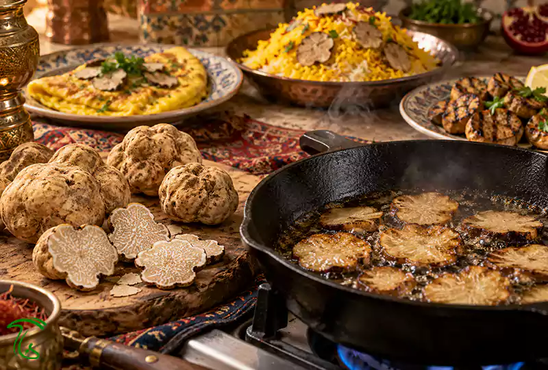 دنبلان کوهی تازه و ورقهشده در تابه در کنار چند غذای دنبلان